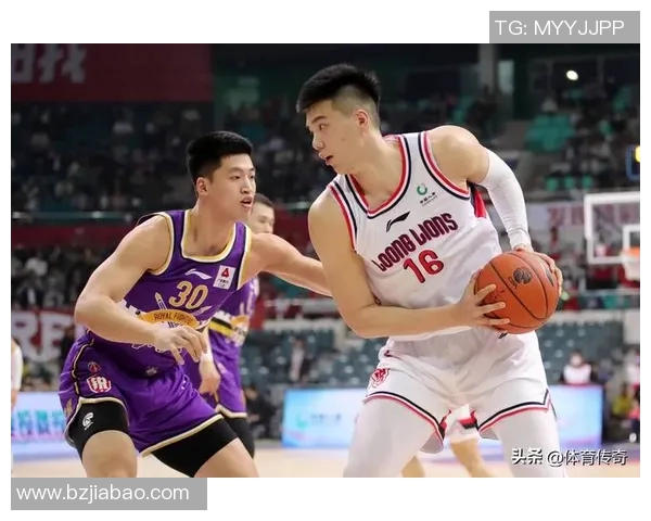 镜头回顾CBA赛场动人瞬间球员热泪盈眶感动无数球迷