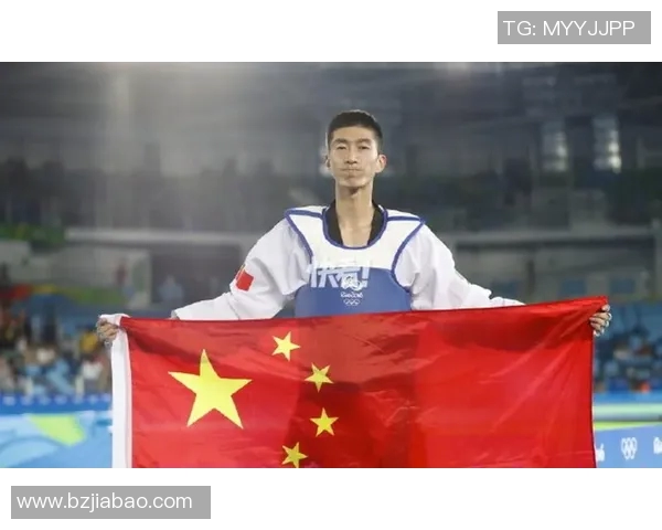 中国跆拳道选手夺世锦赛金牌 教练组泪洒赛场见证历史时刻